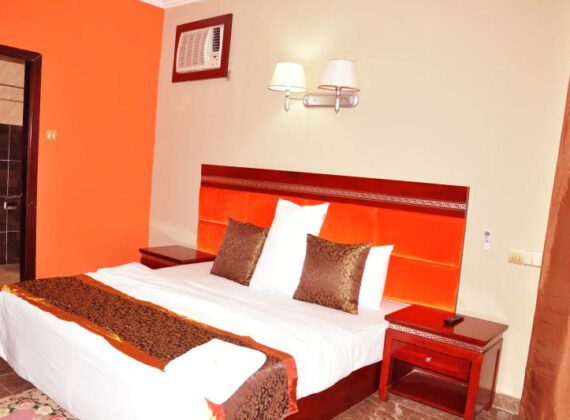 Deluxe Suite